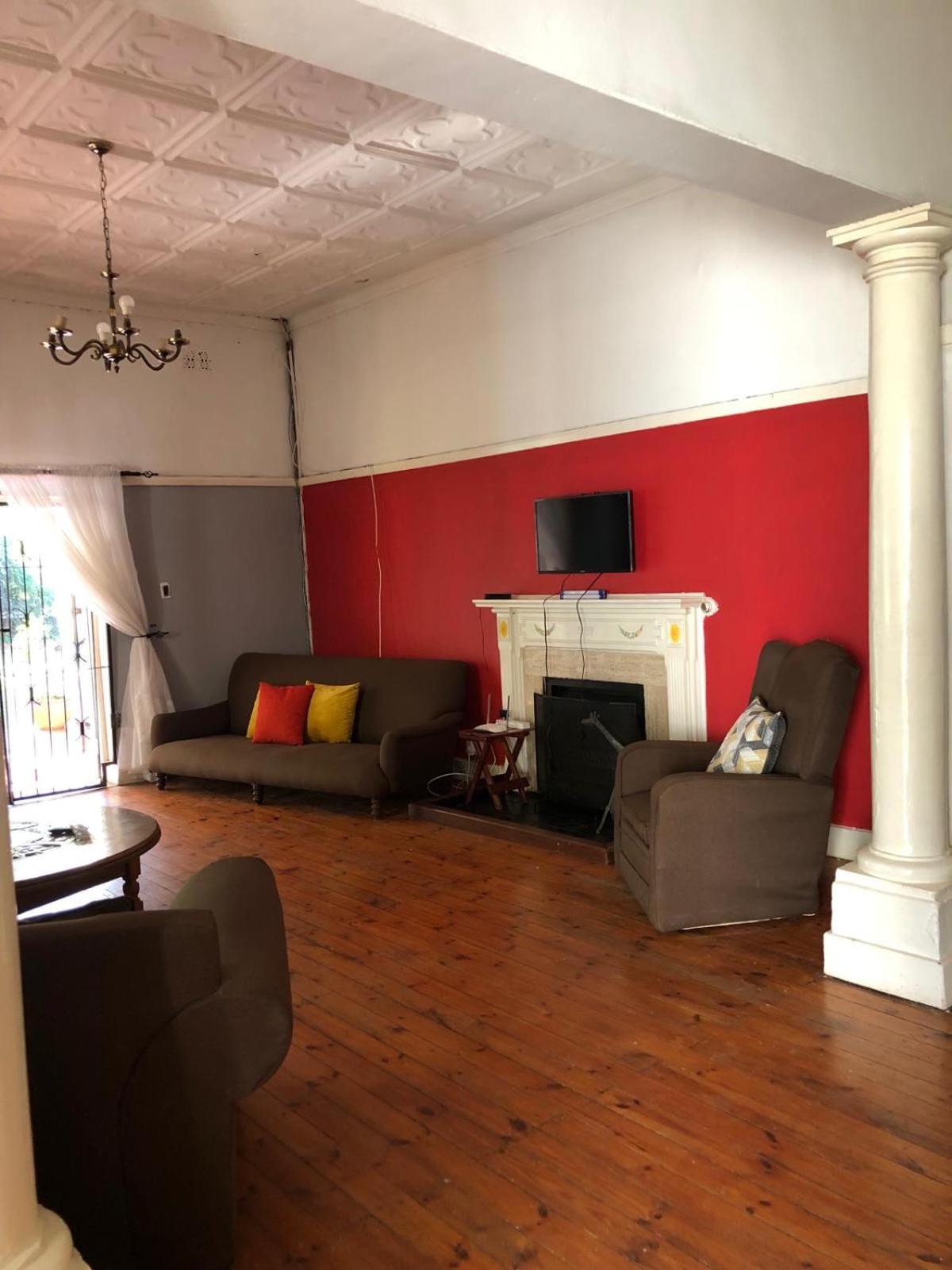 בולוואיו Choice Backpackers Lodge מראה חיצוני תמונה