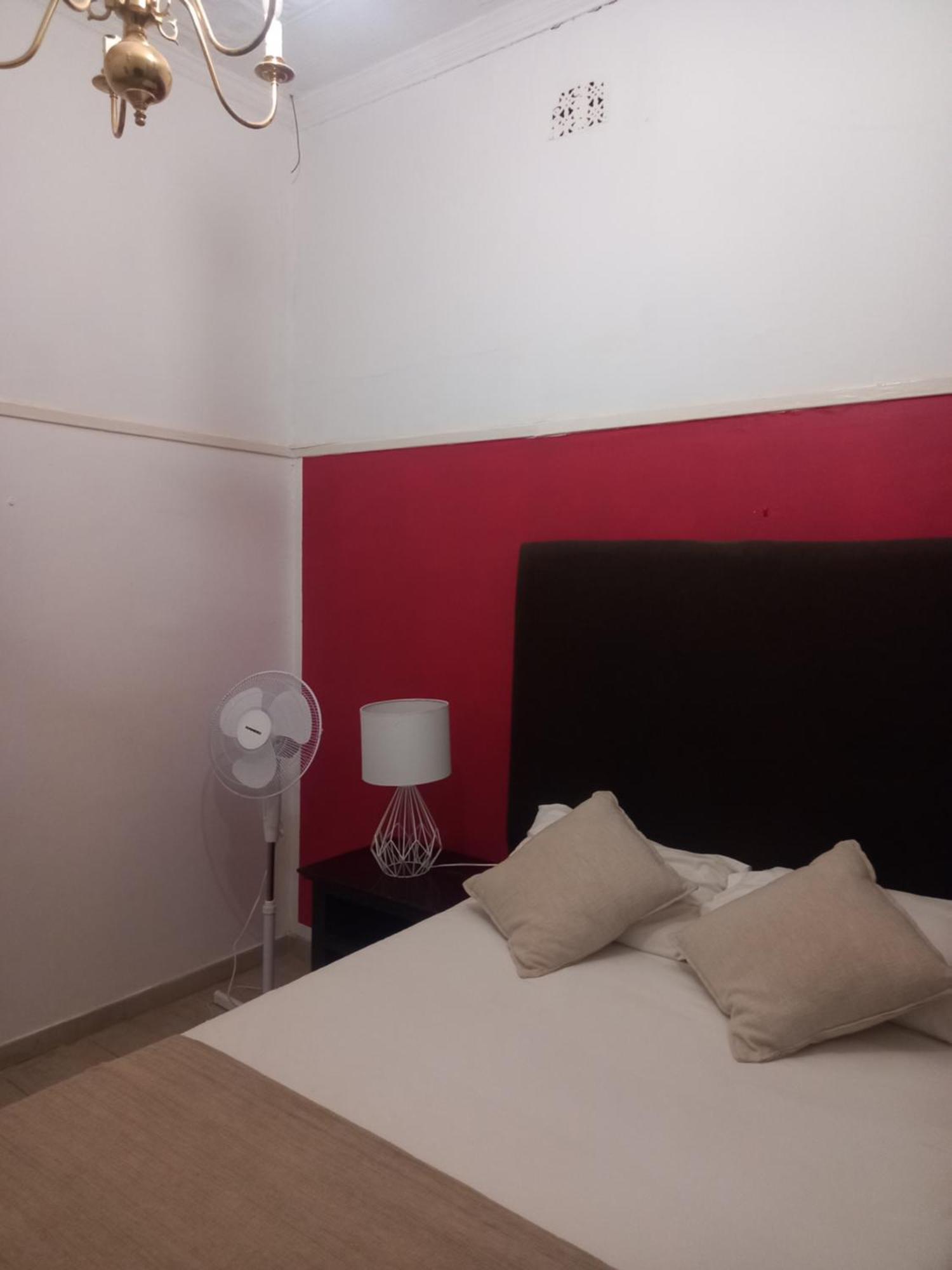 בולוואיו Choice Backpackers Lodge מראה חיצוני תמונה