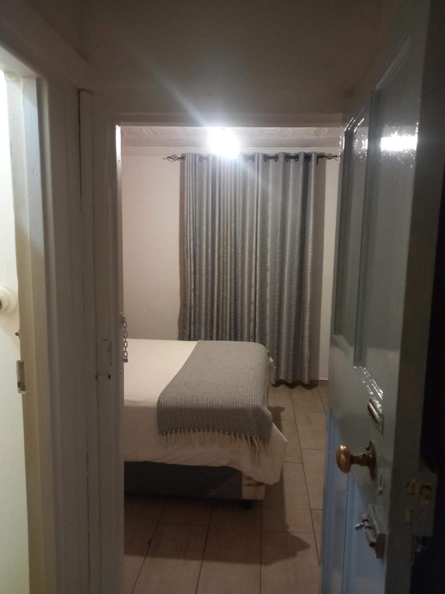 בולוואיו Choice Backpackers Lodge מראה חיצוני תמונה