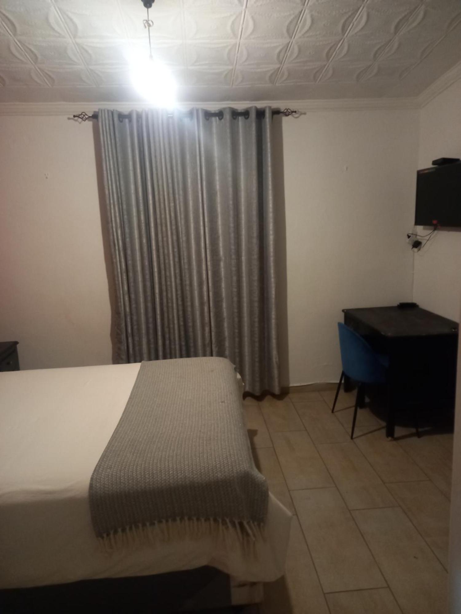 בולוואיו Choice Backpackers Lodge מראה חיצוני תמונה