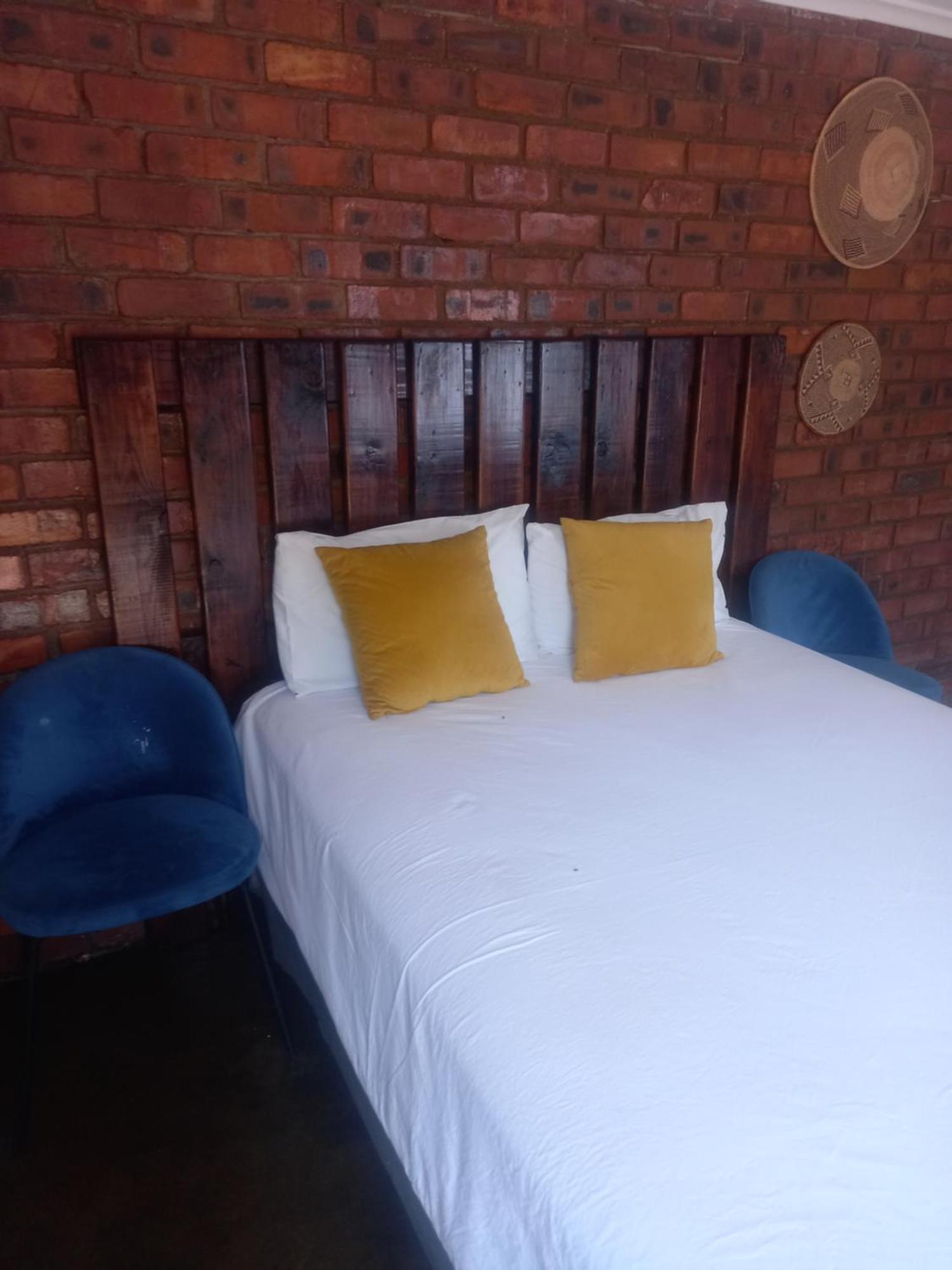 בולוואיו Choice Backpackers Lodge מראה חיצוני תמונה